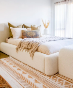 Teddy Boucle Curved bed
